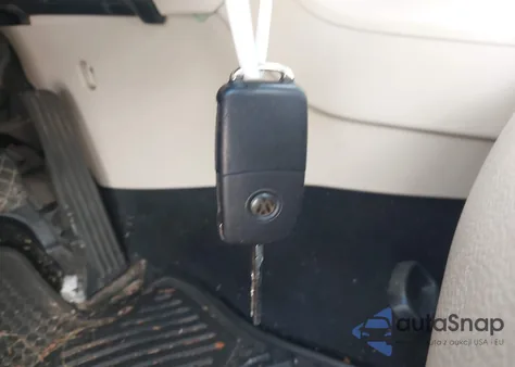 2010 Volkswagen Jetta Limited Edition z USA, uszkodzony, nr VIN 3VWAX7AJXAM128855